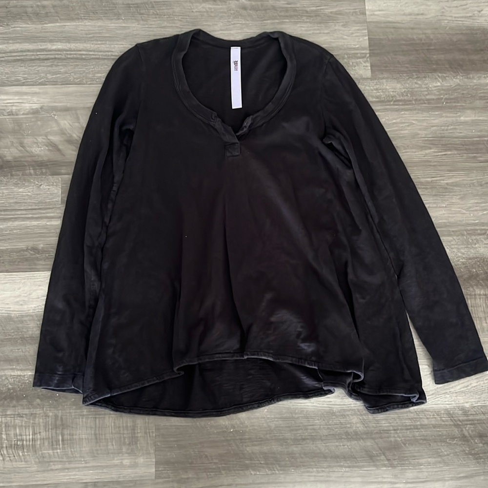 Wilt vneck hi lo top